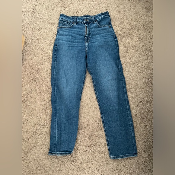 American Eagle Mom Jean - Picture 1 of 3